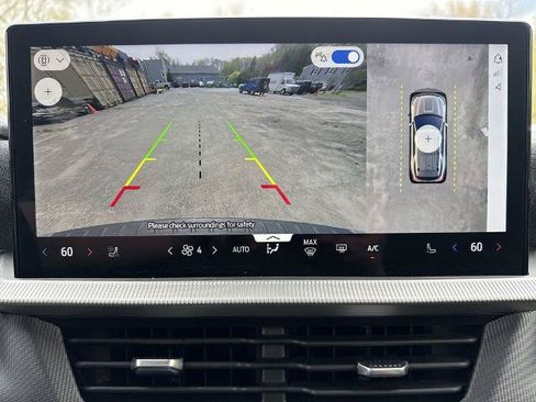 Certified 2025 Ford Explorer ST-Line AWD/4WD image 17