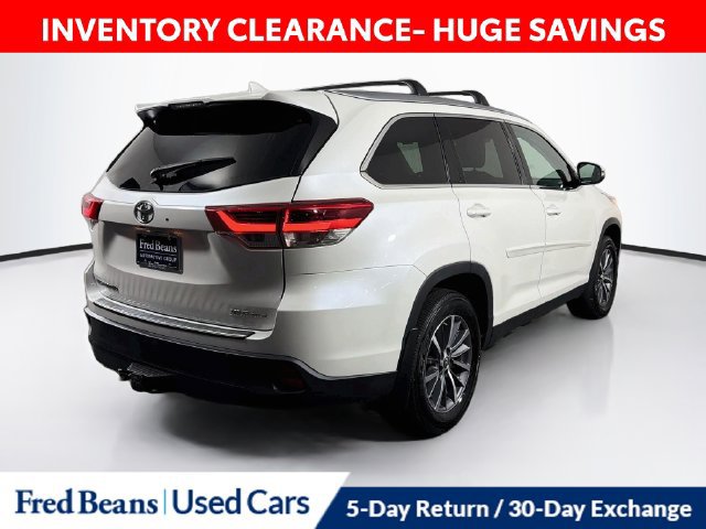 Used 2019 Toyota Highlander XLE AWD/4WD image 10