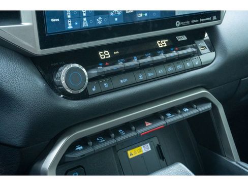 Used 2022 Toyota Tundra Limited image 22