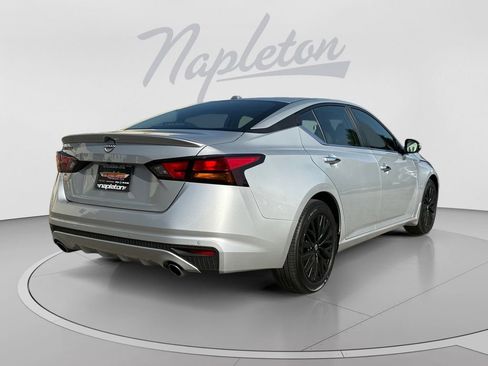 Used 2025 Nissan Altima 2.5 SV w/ SV Special Edition Package FWD image 8