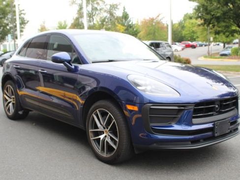 Used 2022 Porsche Macan image 10