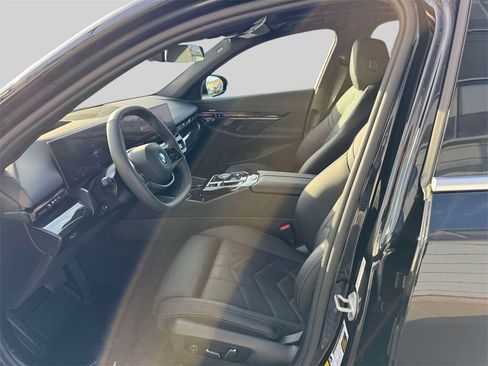 Certified 2025 BMW i5 xDrive40 w/ Premium Package image 12