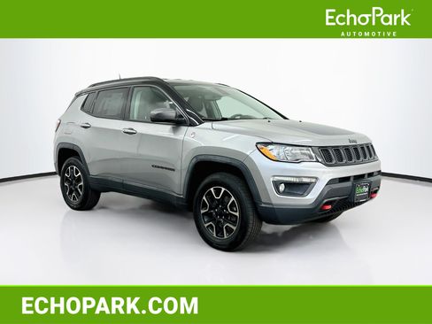 Used 2019 Jeep Compass Trailhawk AWD/4WD image 1