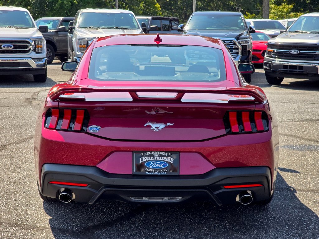 Used 2025 Ford Mustang Coupe RWD image 24