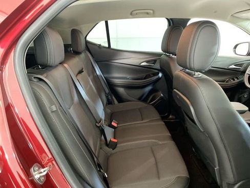 Used 2023 Buick Encore GX Select w/ Sport Touring Package image 31