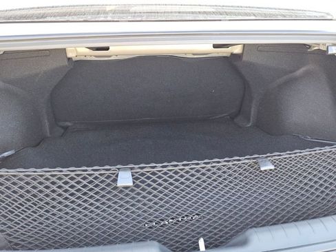 Used 2025 Hyundai Elantra Sport FWD image 13