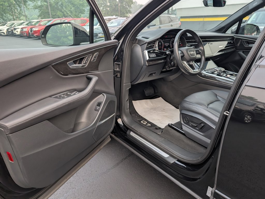 Used 2023 Audi Q7 2.0T Premium Plus AWD/4WD image 15