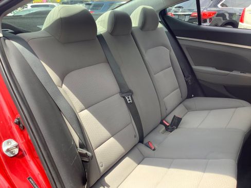 Used 2020 Hyundai Elantra SEL FWD image 14