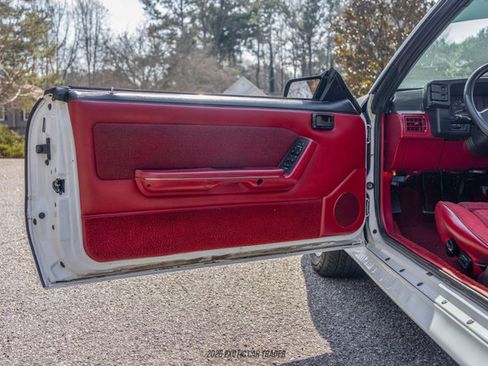 Used 1987 Ford Mustang GT RWD image 36