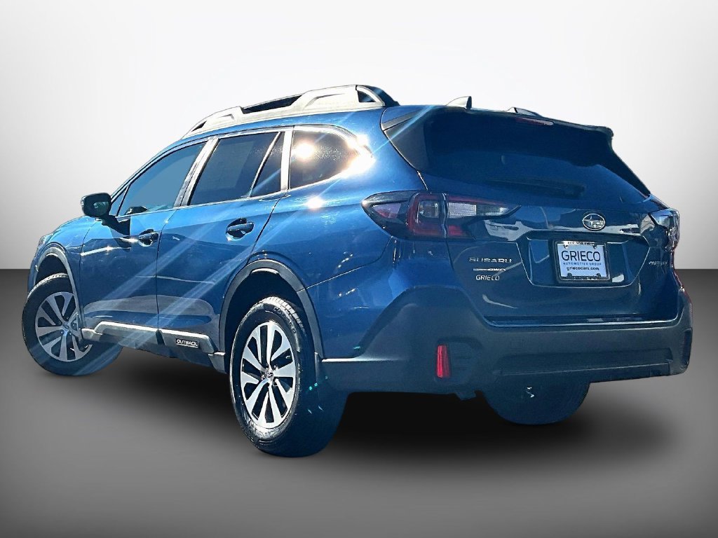 Used 2022 Subaru Outback Premium AWD/4WD image 5