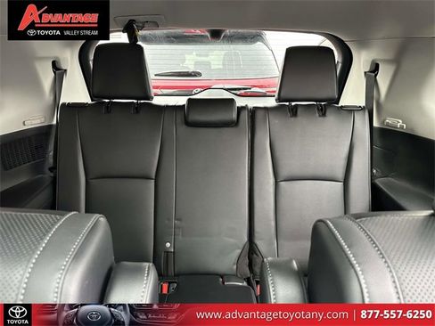 Used 2024 Toyota Grand Highlander Platinum image 15