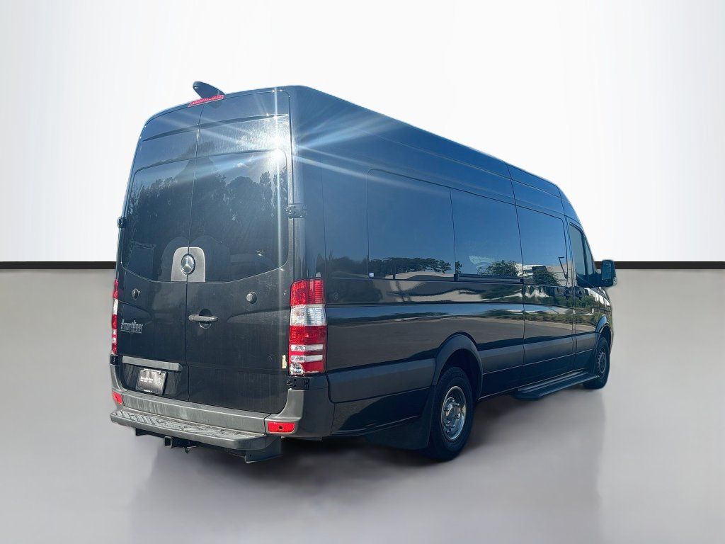 Used 2017 Mercedes-Benz Sprinter 3500 image 4