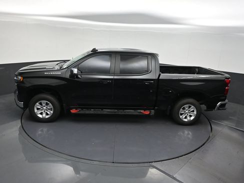 Used 2021 Chevrolet Silverado 1500 LT RWD image 16