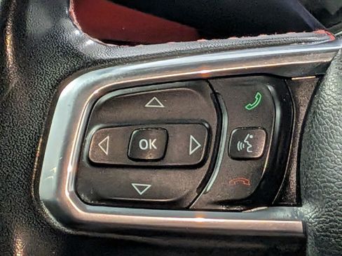 Used 2023 Jeep Gladiator Rubicon w/ Cold Weather Group AWD/4WD image 20