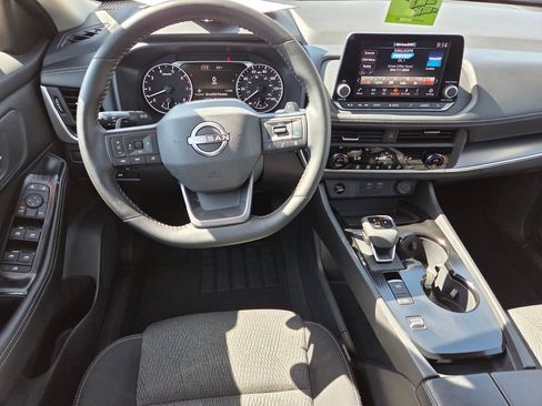 Used 2026 Nissan Rogue SV FWD image 22