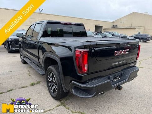 Used 2023 GMC Sierra 1500 AT4 w/ AT4 Premium Package AWD/4WD image 8