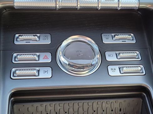 New 2026 Lincoln Nautilus Reserve w/ Jet Appearance Package image 24