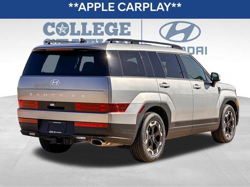 Used 2025 Hyundai Santa Fe SEL image 10