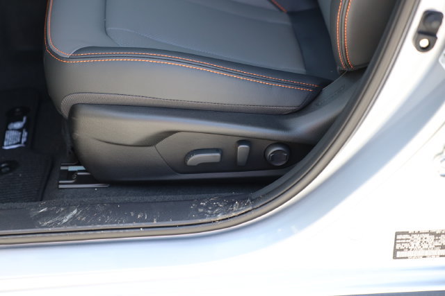New 2026 Subaru Crosstrek 2.5i Limited w/ Crosstrek Mirror Package AWD/4WD image 16