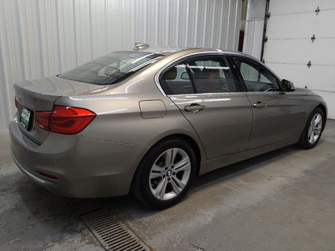Used 2016 BMW 328i xDrive Sedan AWD/4WD image 10