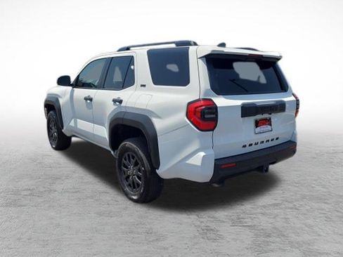Certified 2025 Toyota 4Runner SR5 AWD/4WD image 5