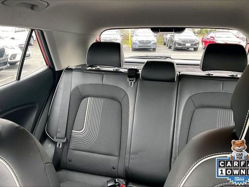 Used 2022 Hyundai Venue Limited w/ Cargo Package FWD image 33