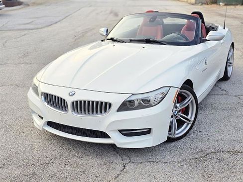 Used 2011 BMW Z4 sDrive35is image 3