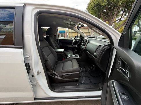 Used 2021 Chevrolet Colorado LT image 25