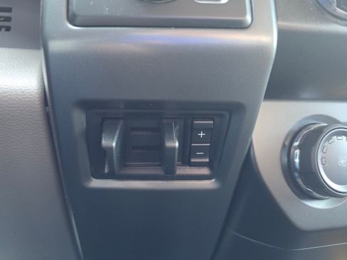 Used 2022 Ford F550 4x4 Regular Cab Super Duty image 24