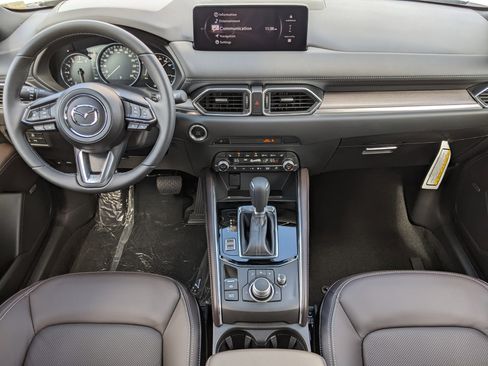New 2025 MAZDA CX-5 Signature image 12