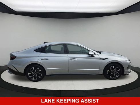 Used 2025 Hyundai Sonata SEL FWD image 7