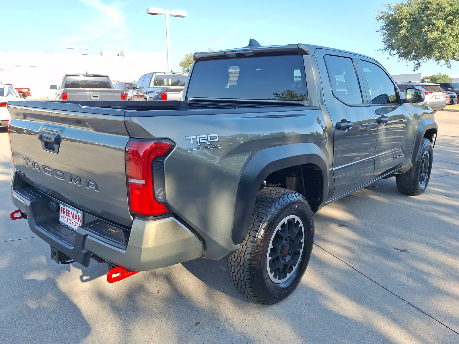 Used 2025 Toyota Tacoma TRD Off-Road AWD/4WD image 6