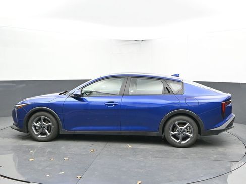 Used 2025 Kia K4 LXS image 8