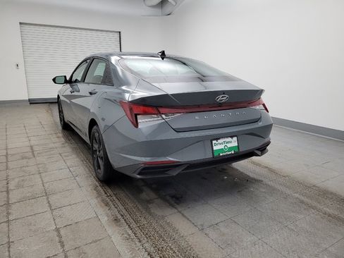Used 2023 Hyundai Elantra SEL FWD image 5