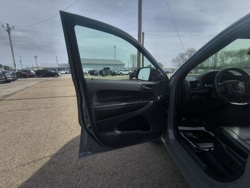 Used 2025 Dodge Durango GT AWD/4WD image 11