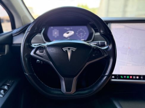 Used 2018 Tesla Model X 75D AWD/4WD image 22