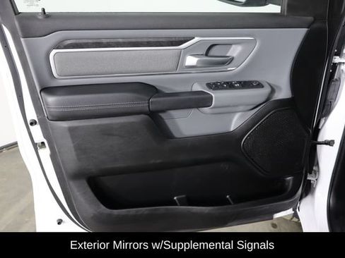 Used 2022 RAM 1500 Big Horn AWD/4WD image 18