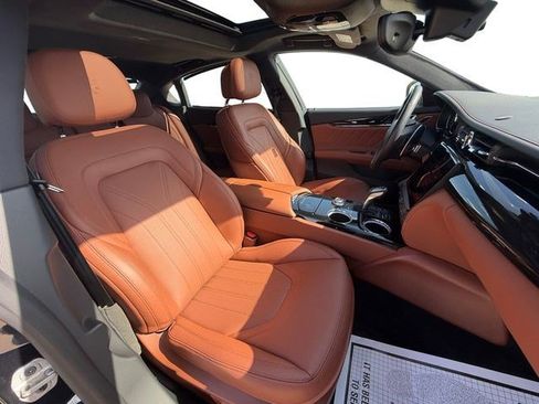 Used 2023 Maserati Quattroporte Modena Q4 AWD/4WD image 16
