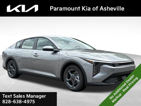 New 2026 Kia K4 FWD image 1