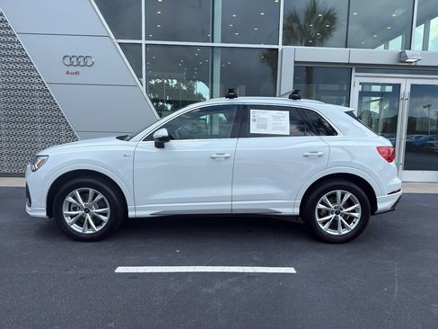 Used 2025 Audi Q3 2.0T Premium Plus AWD/4WD image 3