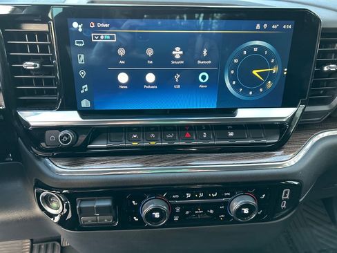 Used 2025 Chevrolet Silverado 1500 LT image 19