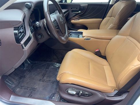 Used 2020 Lexus LS 500 image 26
