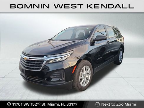 Used 2024 Chevrolet Equinox LS image 2
