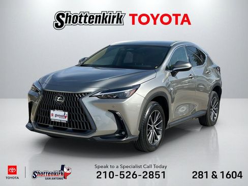 Used 2025 Lexus NX 250 AWD image 1