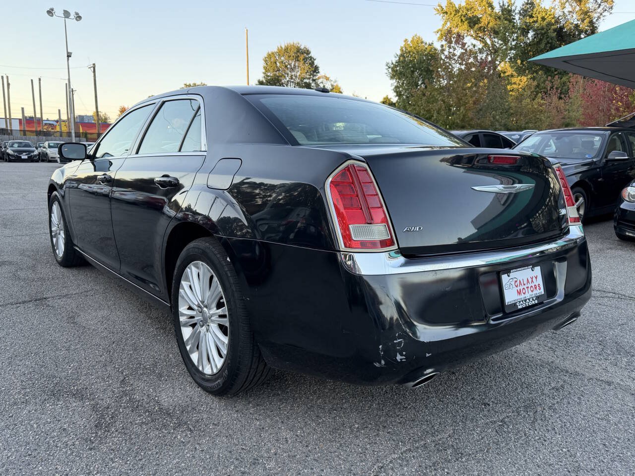 Used 2013 Chrysler 300 AWD image 3