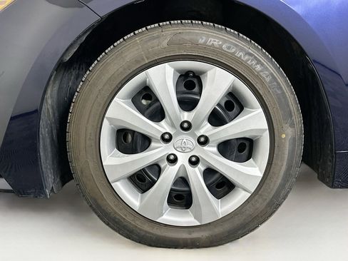 Used 2023 Toyota Corolla LE image 11