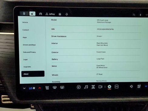 Used 2024 Rivian R1S Adventure AWD/4WD image 17