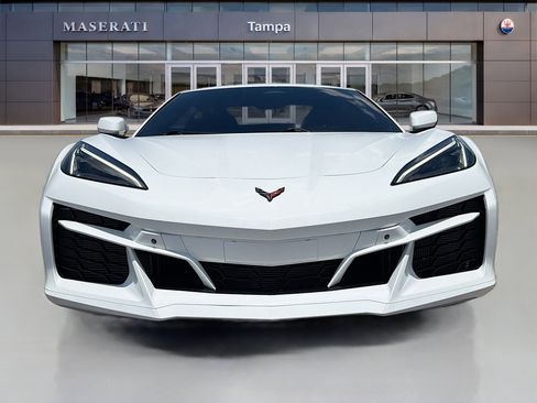 Used 2024 Chevrolet Corvette E-Ray AWD/4WD image 8