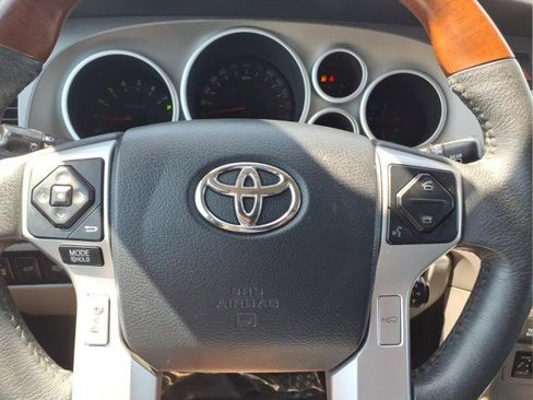 Used 2016 Toyota Sequoia Platinum AWD/4WD image 27