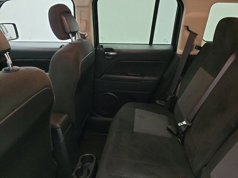 Used 2017 Jeep Patriot Sport w/ Power Value Group image 18